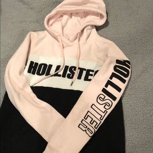Pink black and white xs sweatshirt from Hollister